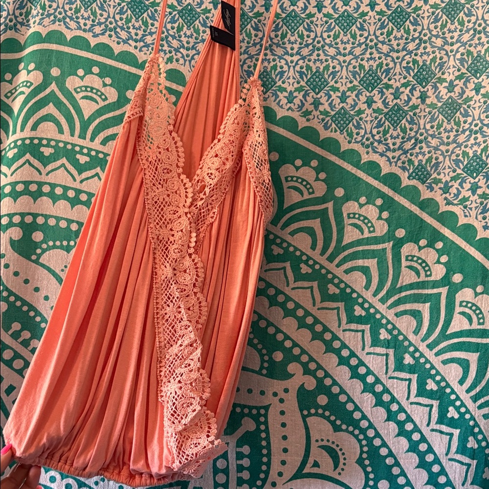 Daytrip Peach Lace Trim Camisole